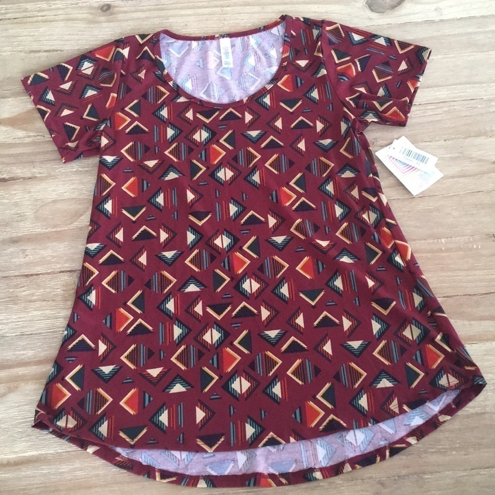 LuLaRoe CLASSIC T Tee Shirt Maroon Black Geometric